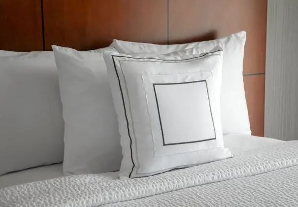 Oda, 1 En Büyük (King) Boy Yatak ve Çekyat, Balkon