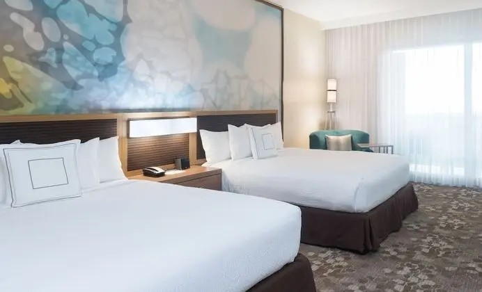 Oda, 2 Büyük (Queen) Boy Yatak, Sigara İçilmez