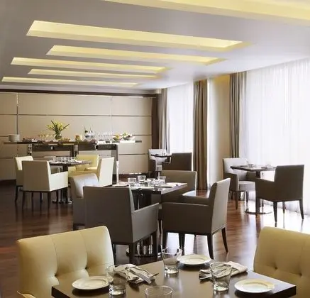 Executive King Room, 1King Bed, Executive Lounge Access with Happy Hours