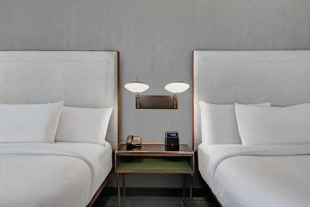 Oda, 2 Büyük (Queen) Boy Yatak, Sigara İçilmez