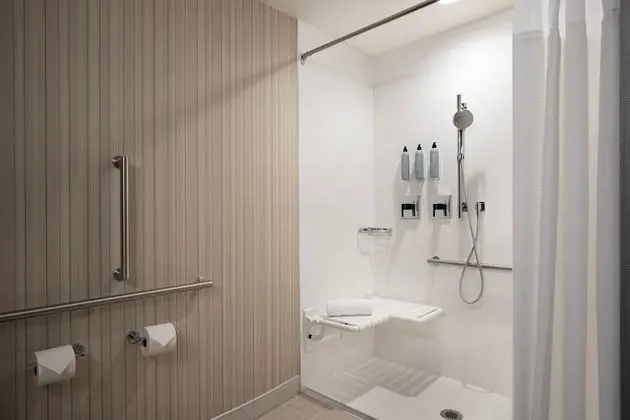 Standard Oda, 2 Büyük (Queen) Boy Yatak, Sigara İçilmez, Şehir Manzaralı