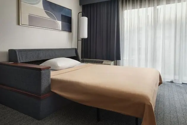 Süit, 1 Yatak Odası (Mobility/Hearing Accessible, Tub)