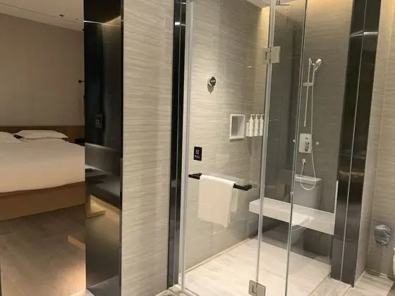 Oda, 2 Çift Kişilik Yatak, Avlu Manzaralı