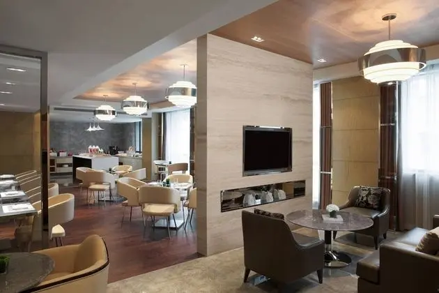 Executive Oda, 2 Çift Kişilik Yatak, Sigara İçilmez, Şehir Manzaralı