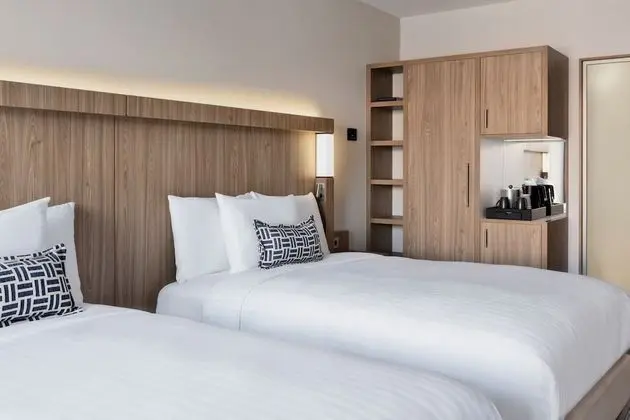 Oda, 2 Çift Kişilik Yatak, Sigara İçilmez, Şehir Manzaralı