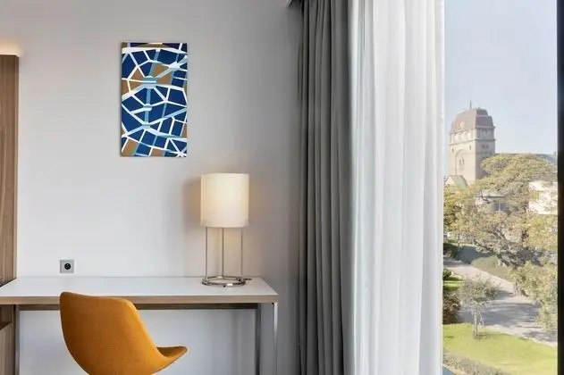Oda, 2 Çift Kişilik Yatak, Sigara İçilmez, Şehir Manzaralı