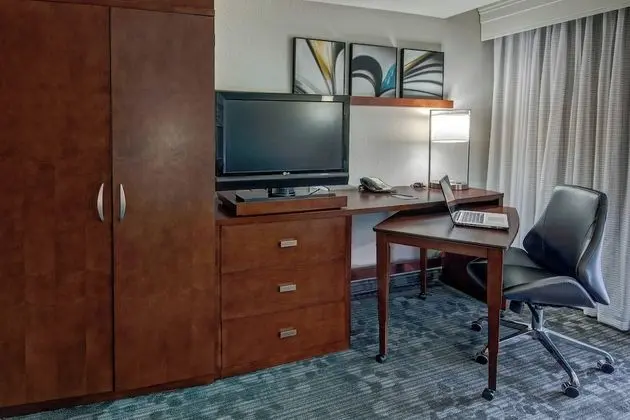 Oda, 2 Büyük (Queen) Boy Yatak (Mobility Accessible, Tub)