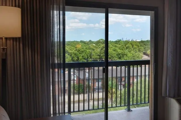 Oda, 1 En Büyük (King) Boy Yatak ve Çekyat, Balkon