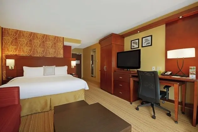 Oda, 1 En Büyük (King) Boy Yatak ve Çekyat