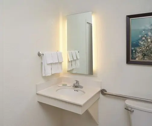 Oda, 2 Büyük (Queen) Boy Yatak (Mobility/Hearing Accessible, Tub)