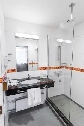 Stüdyo, 1 En Büyük (King) Boy Yatak ve Çekyat