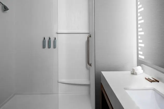 Oda, 1 En Büyük (King) Boy Yatak, Sigara İçilmez