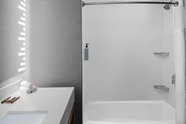 Oda, 2 Büyük (Queen) Boy Yatak, Sigara İçilmez