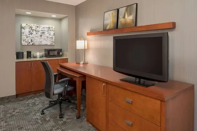 Süit, 1 En Büyük (King) Boy Yatak ve Çekyat (One Bedroom)