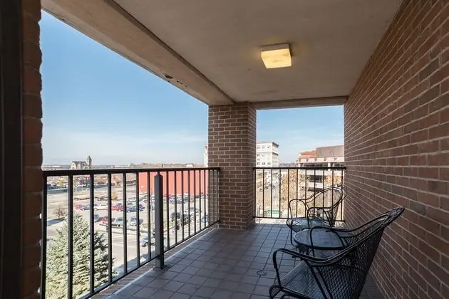 Oda, 1 En Büyük (King) Boy Yatak, Balkon