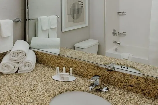 Oda, 1 En Büyük (King) Boy Yatak ve Çekyat
