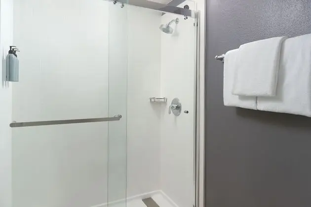 Oda, 1 En Büyük (King) Boy Yatak, Balkon, Havuz Manzaralı