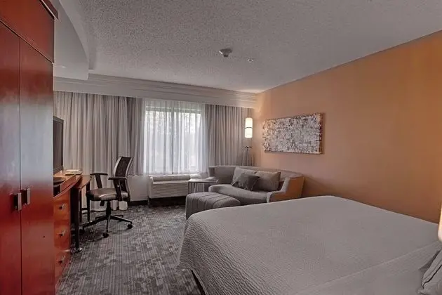 Oda, 1 En Büyük (King) Boy Yatak ve Çekyat, Balkon
