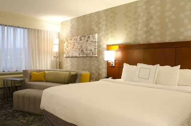 Oda, 1 En Büyük (King) Boy Yatak ve Çekyat