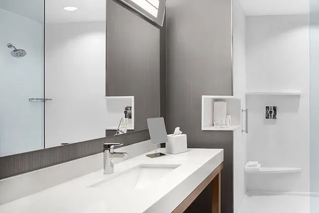 Oda, Birden Çok Yatak (Mobility Accessible, Tub)