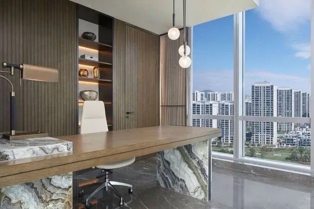 Oda, 2 Çift Kişilik Yatak, Sigara İçilmez, Şehir Manzaralı