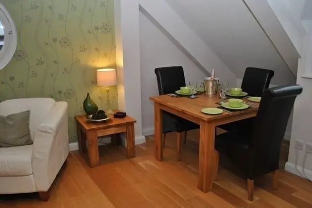 Apart Daire, 2 Yatak Odası (The Courtyard Penthouse)
