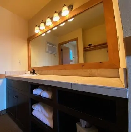 Oda, 1 Büyük (Queen) Boy Yatak