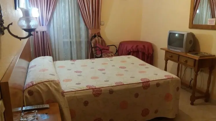 Tek Büyük veya İki Ayrı Yataklı Oda