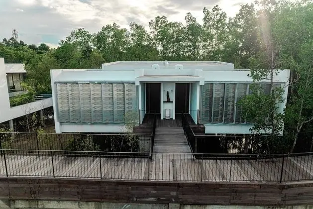 One Bedroom Mangrove Villa (King + Sofa Bed)