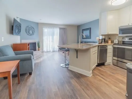 Süit, 1 Büyük (Queen) Boy Yatak ve Çekyat (Anchor Suite)