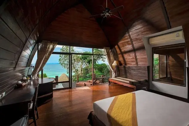 Ocean Cliff Villa