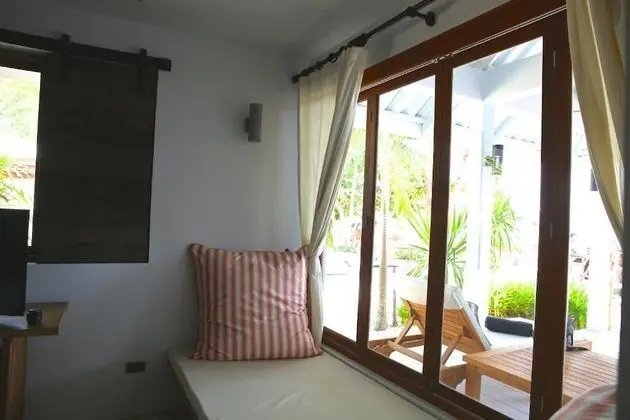 Bay View - Beachfront