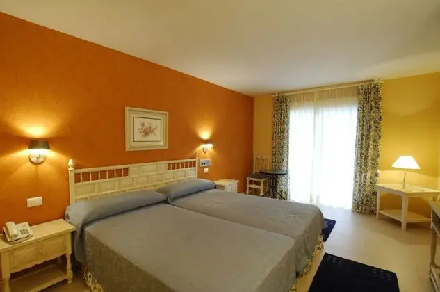 Tek Büyük veya İki Ayrı Yataklı Oda