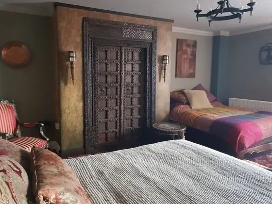 Deluxe Tek Büyük veya İki Ayrı Yataklı Oda, Banyolu/Duşlu, Bahçe Manzaralı (Arthur's Gate)