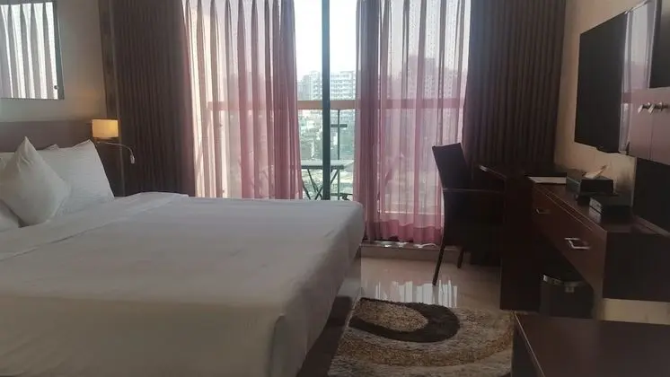 Deluxe Oda, Balkon, Göl Manzaralı