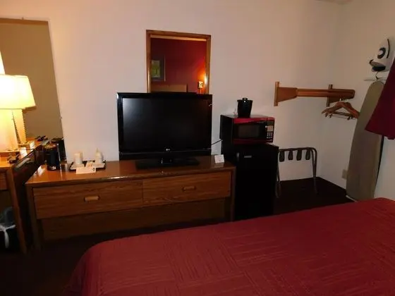 Standard Oda, 1 En Büyük (King) Boy Yatak, Engellilere Uygun, Buzdolabı ve Mikrodalga