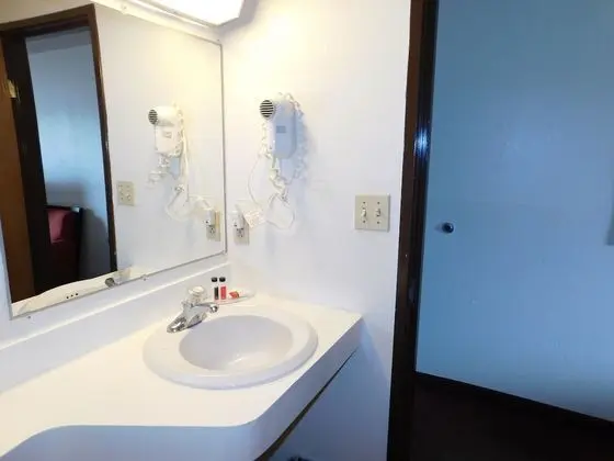 Standard Tek Büyük Yataklı Oda, 2 Çift Kişilik Yatak, Buzdolabı ve Mikrodalga