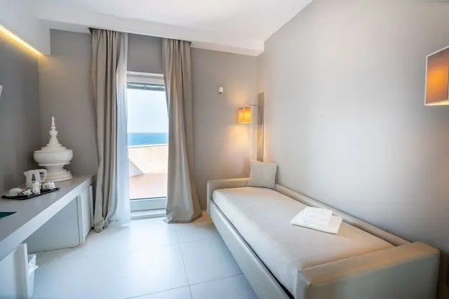 Süit, Teras, Denize Bakan