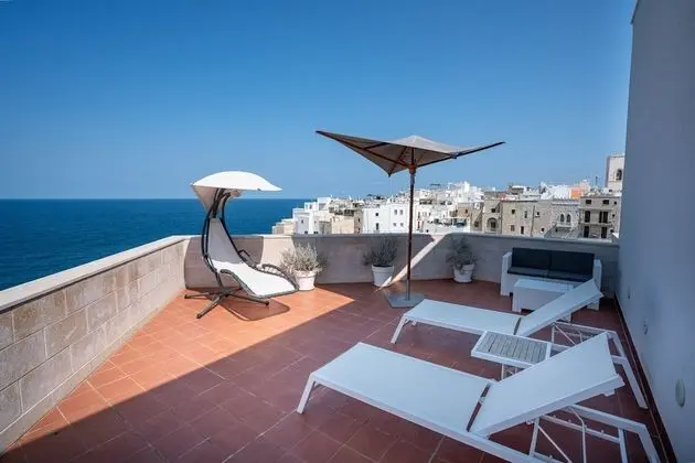 Süit, Teras, Denize Bakan