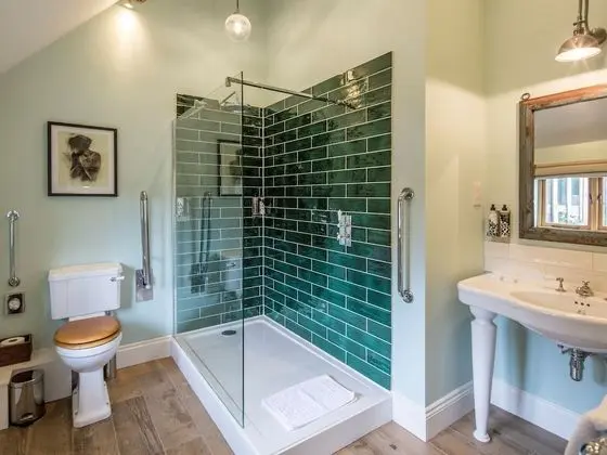 Exclusive Kır Evi, Özel Banyo (The Cowsheds - Sleeps 19)