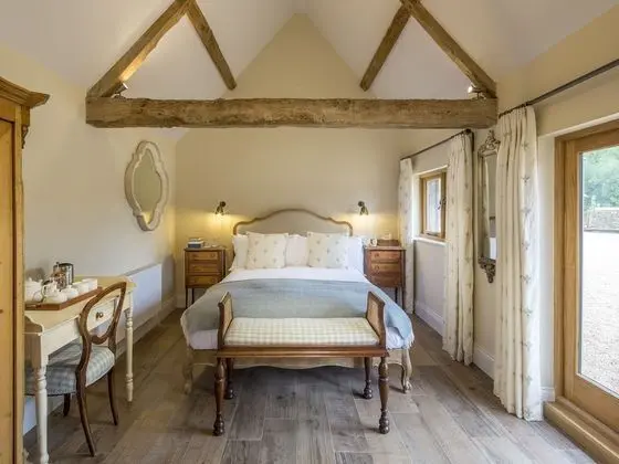 Exclusive Kır Evi, Özel Banyo (The Cowsheds - Sleeps 19)