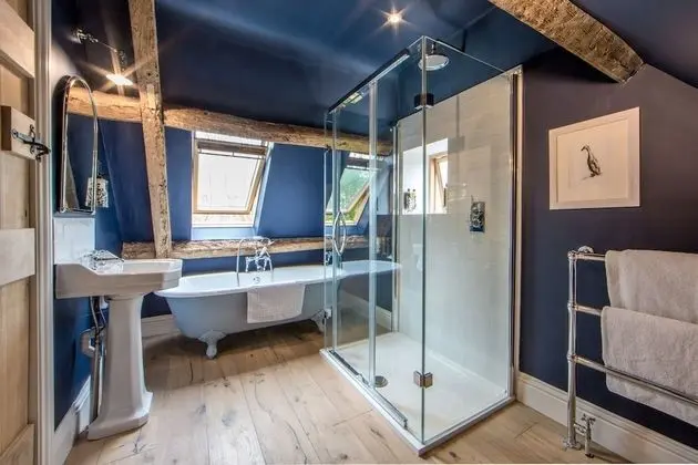 Exclusive Kır Evi, Özel Banyo (The Cowsheds - Sleeps 19)