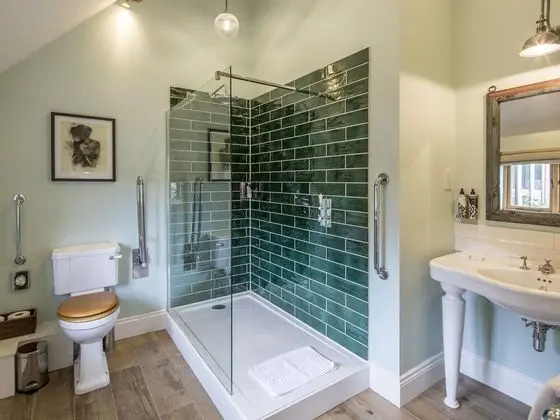 Exclusive Kır Evi, Özel Banyo (The Cowsheds - Sleeps 19)