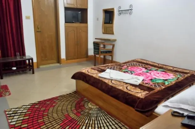Deluxe Tek Büyük Yataklı Oda, 1 Yatak Odası, Sigara İçilebilir, Balkon