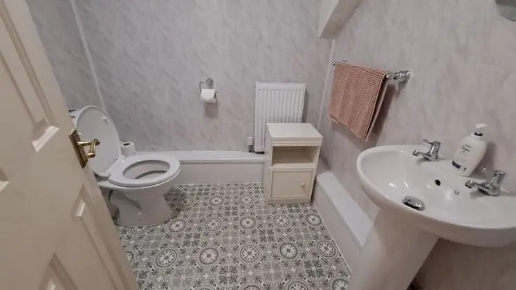 Tek Büyük Yataklı Oda, 1 Çift Kişilik Yatak