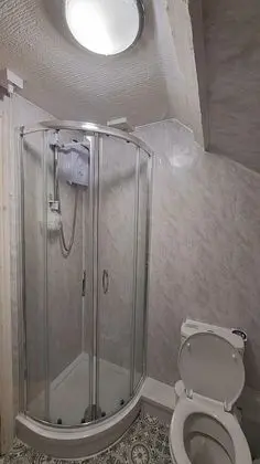 Tek Büyük Yataklı Oda, 1 Çift Kişilik Yatak
