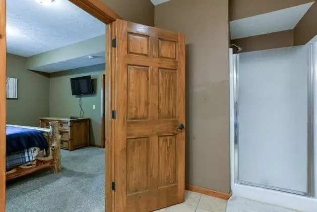 Ev (Coyote Cabin - EXCELLENT Location - 6)