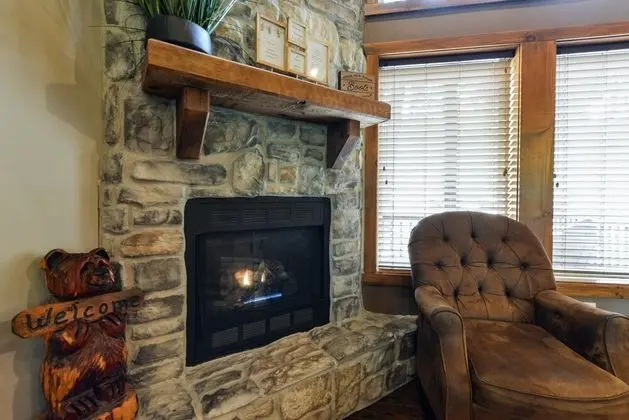 Ev (Coyote Cabin - EXCELLENT Location - 6)