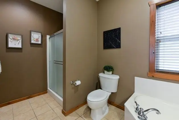 Ev (Coyote Cabin - EXCELLENT Location - 6)