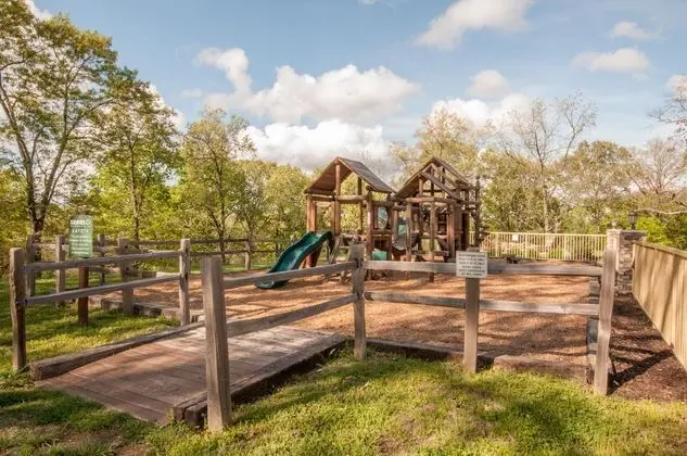 Ev (Coyote Cabin - EXCELLENT Location - 6)